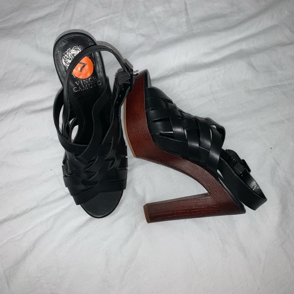 VINCE CAMUTO HEELS BRAND NEW NEVER WORN